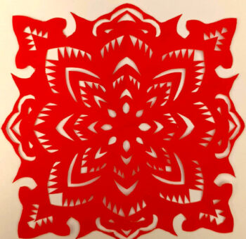 Torri Papur Tsieineaidd  – Gyda Chyllell Grefftau gyda Weixin Liu