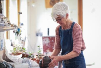 Gweithdy Chwarae â Chlai